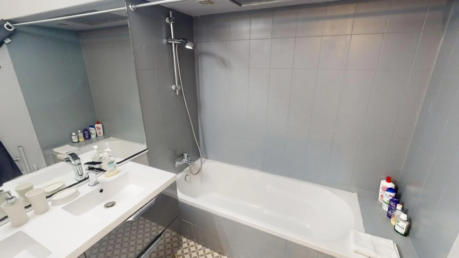 Le Favre - 2 Chambres Au Centre Annecy Apartment
